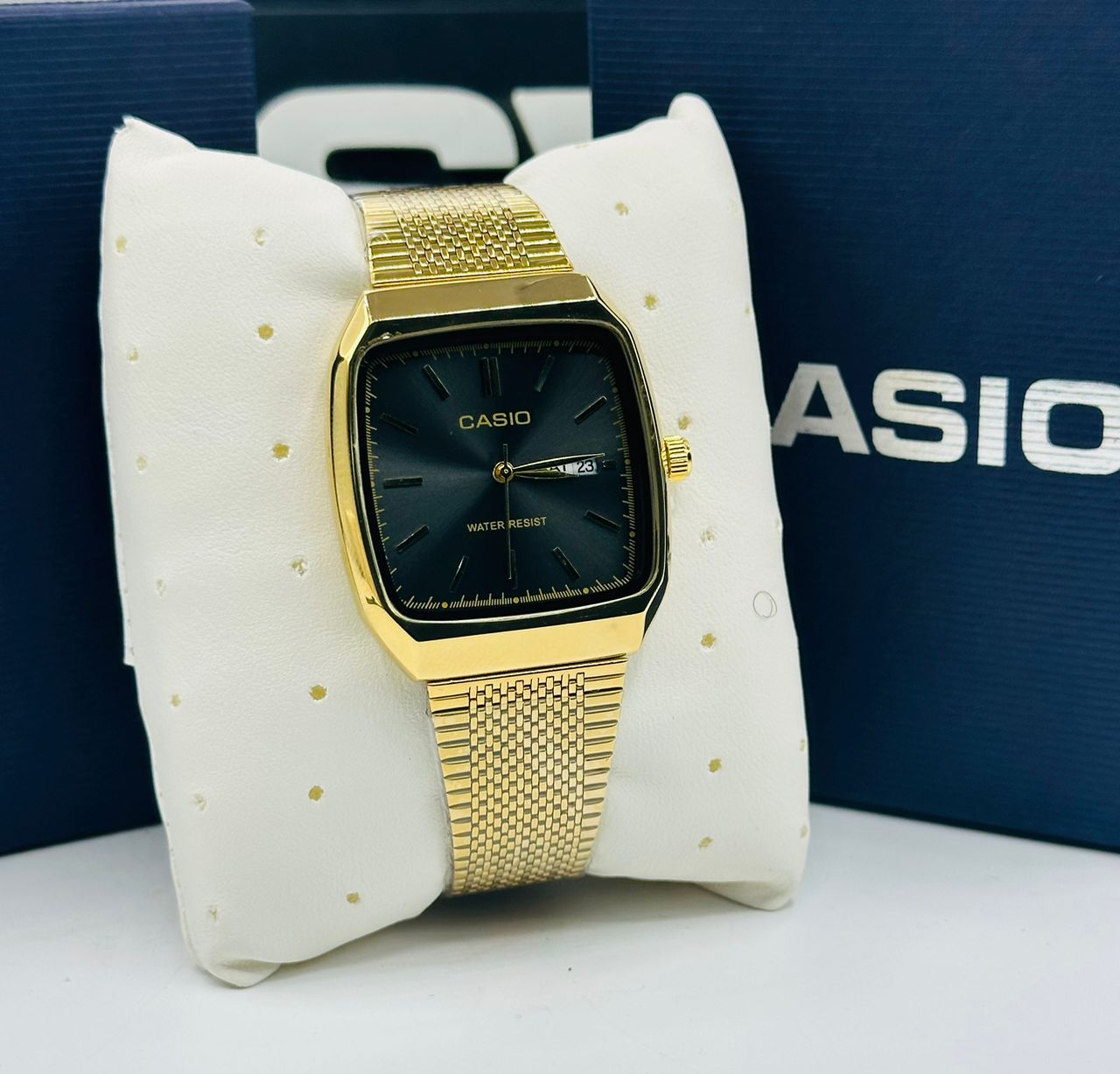 Gold CASIO mesh  wristwatch with box