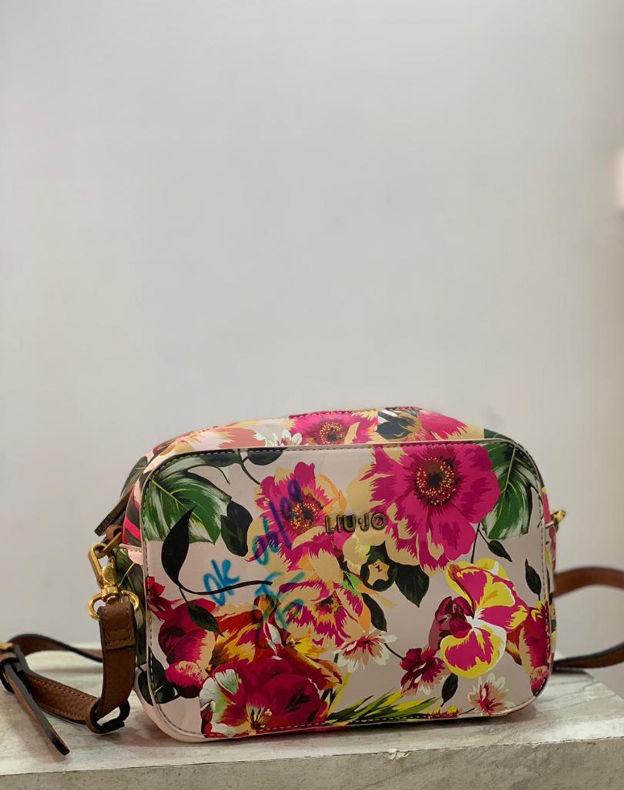 Luijo bag with writings