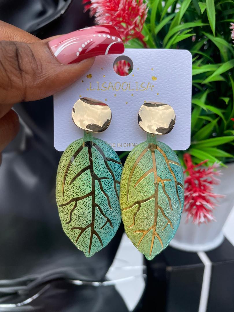 Leaf drop Earring