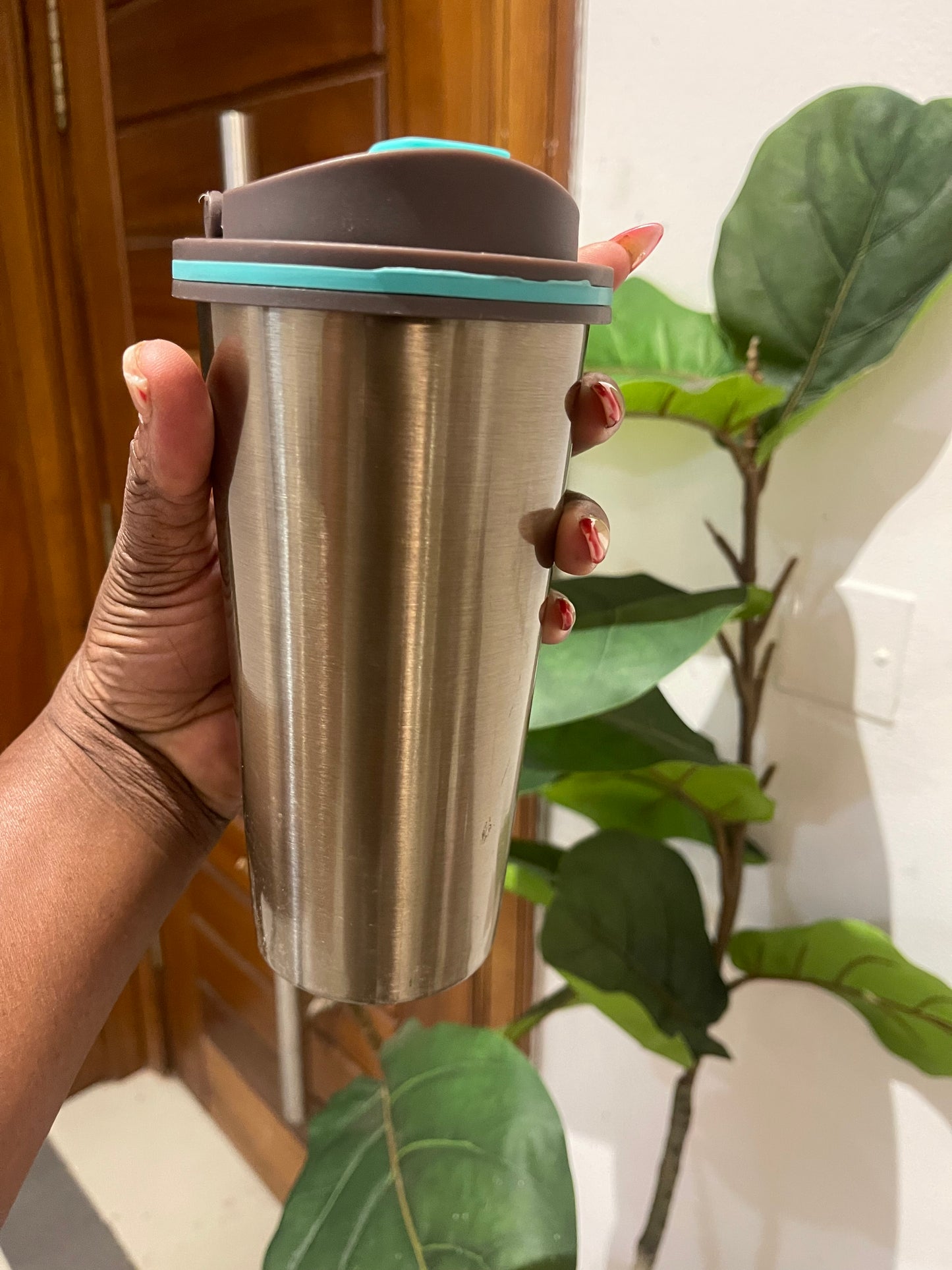 Push insulated cup