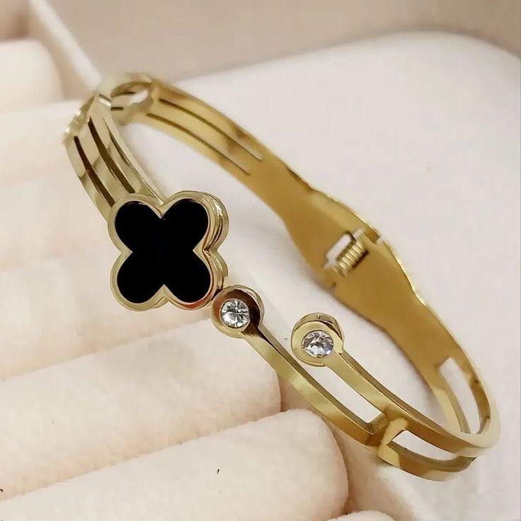 Non Tarnish Bangle with Black details