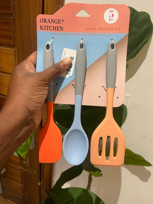 Kitchen set heat free and sturdy