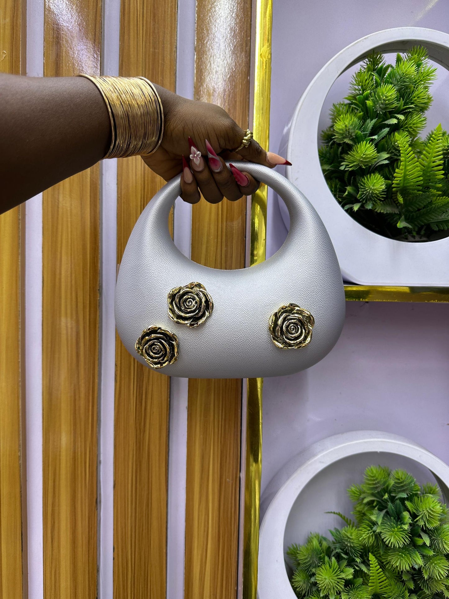 Silver Detailed Grab purse