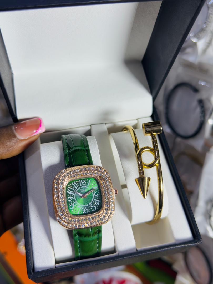 Wristwatch with bracelet