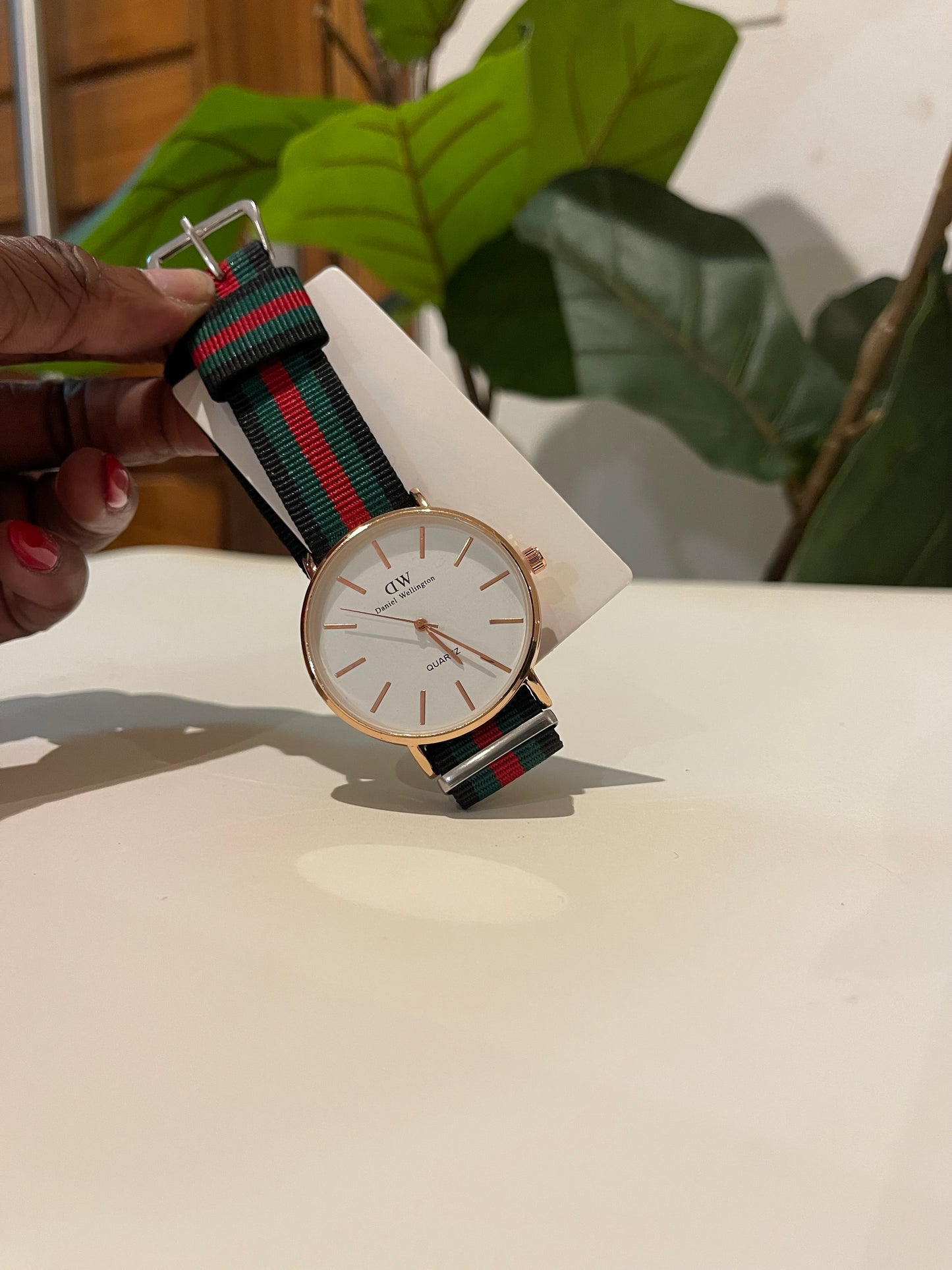 DW Wristwatch with adjustable strap