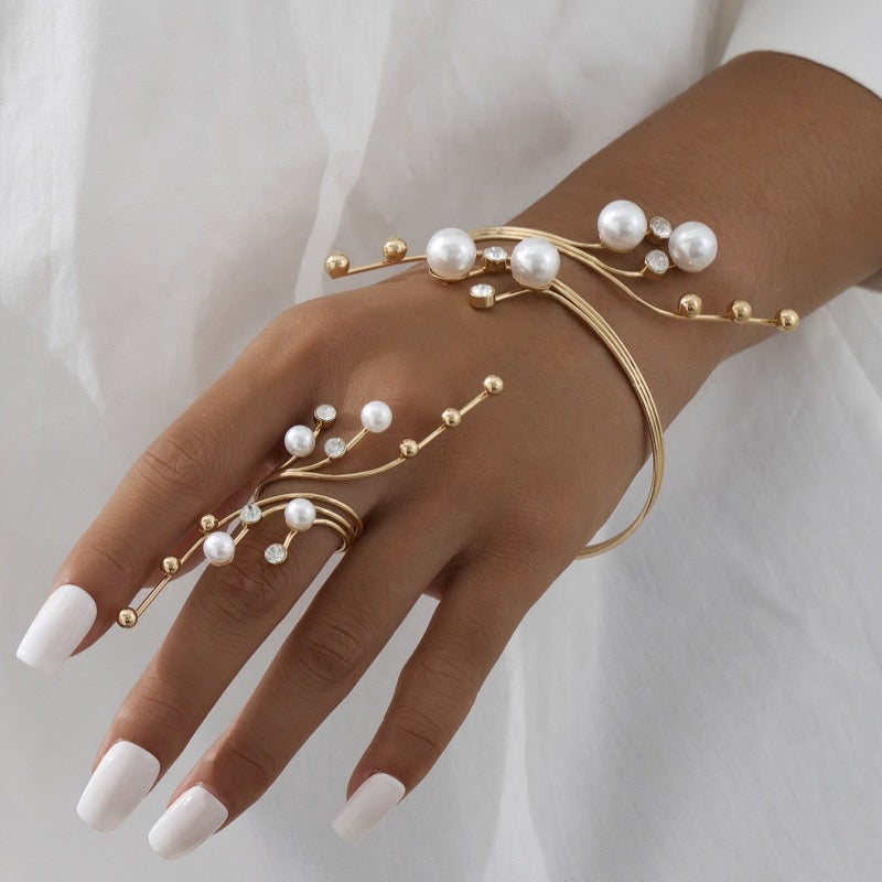 Gold bracelet set