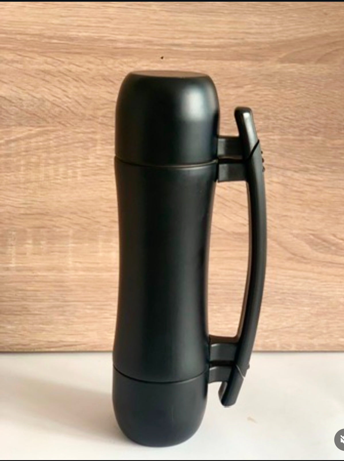 Black Insulated flask with two cups