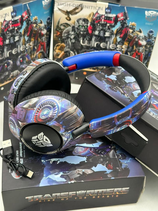 Strong detailed headphones