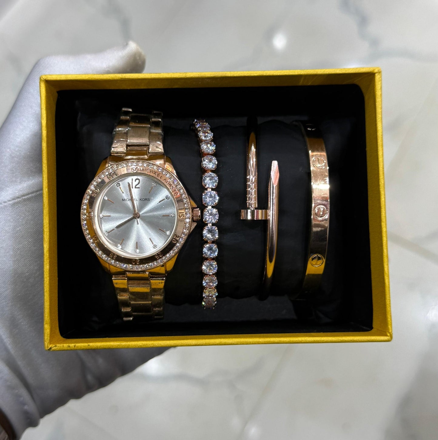 Rose Gold wristwatch and bracelet