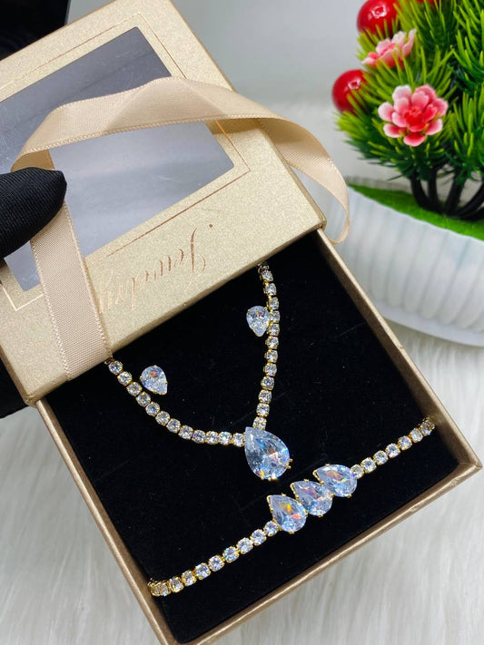 Necklace,Earring and bracelet set