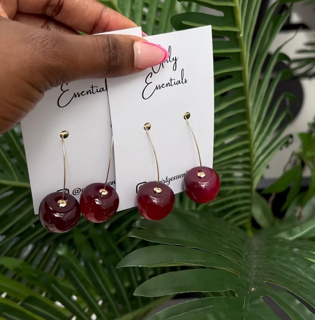 Drop berry earring