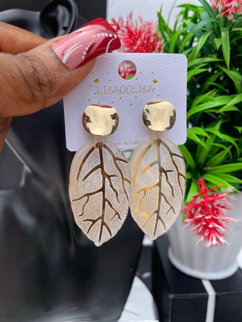Leaf drop Earring
