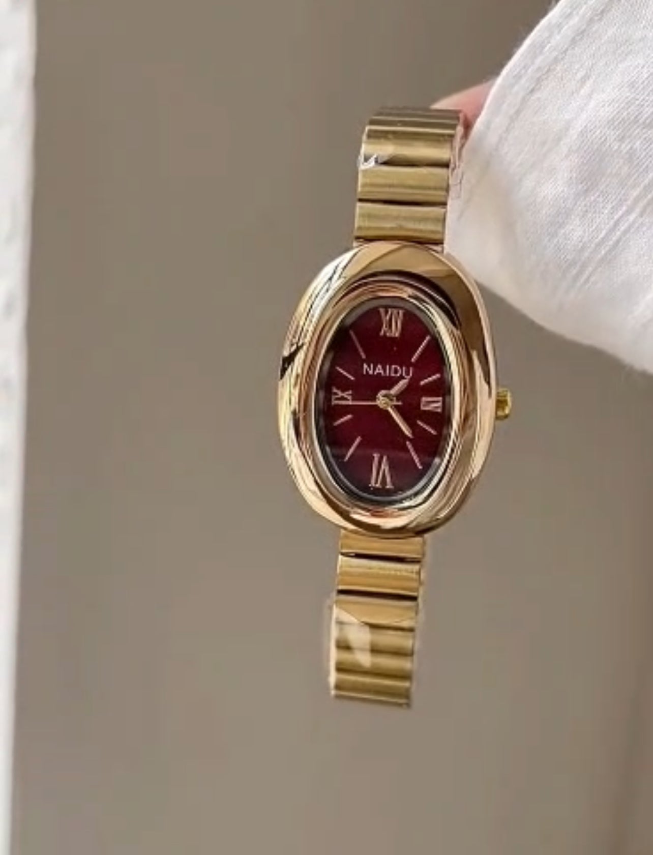 Non tarnish vintage wristwatch