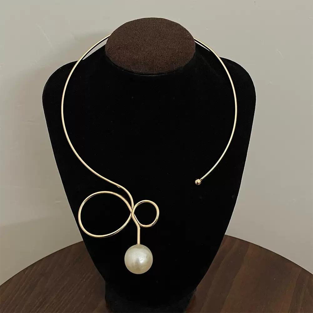 Gold detailed Neckpieces