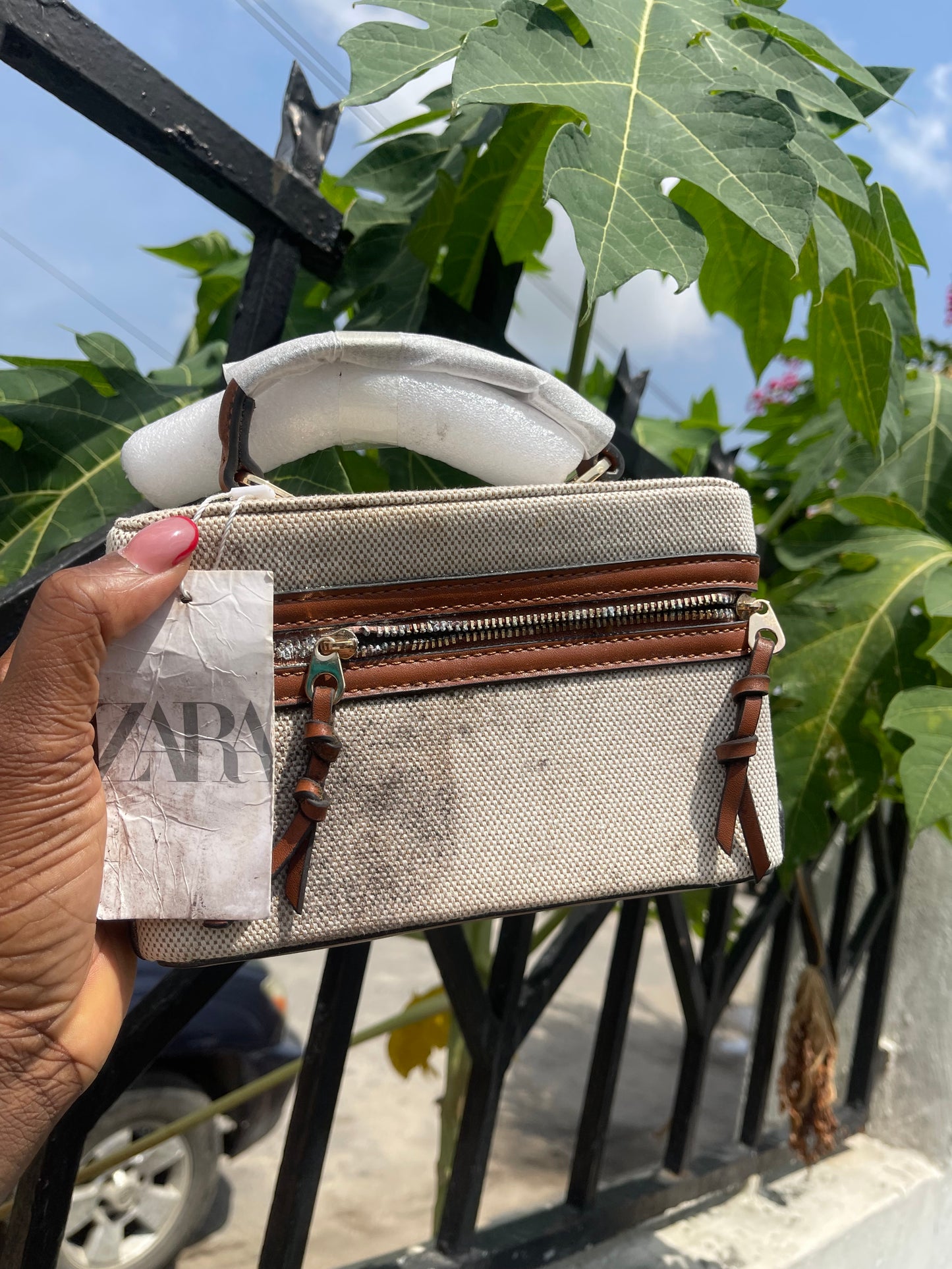 Zara bag with very stiff zipper