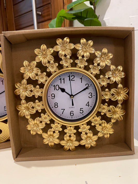 Gold detailed wall clock