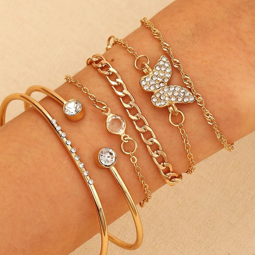 Detailed Gold stacked Bracelet set