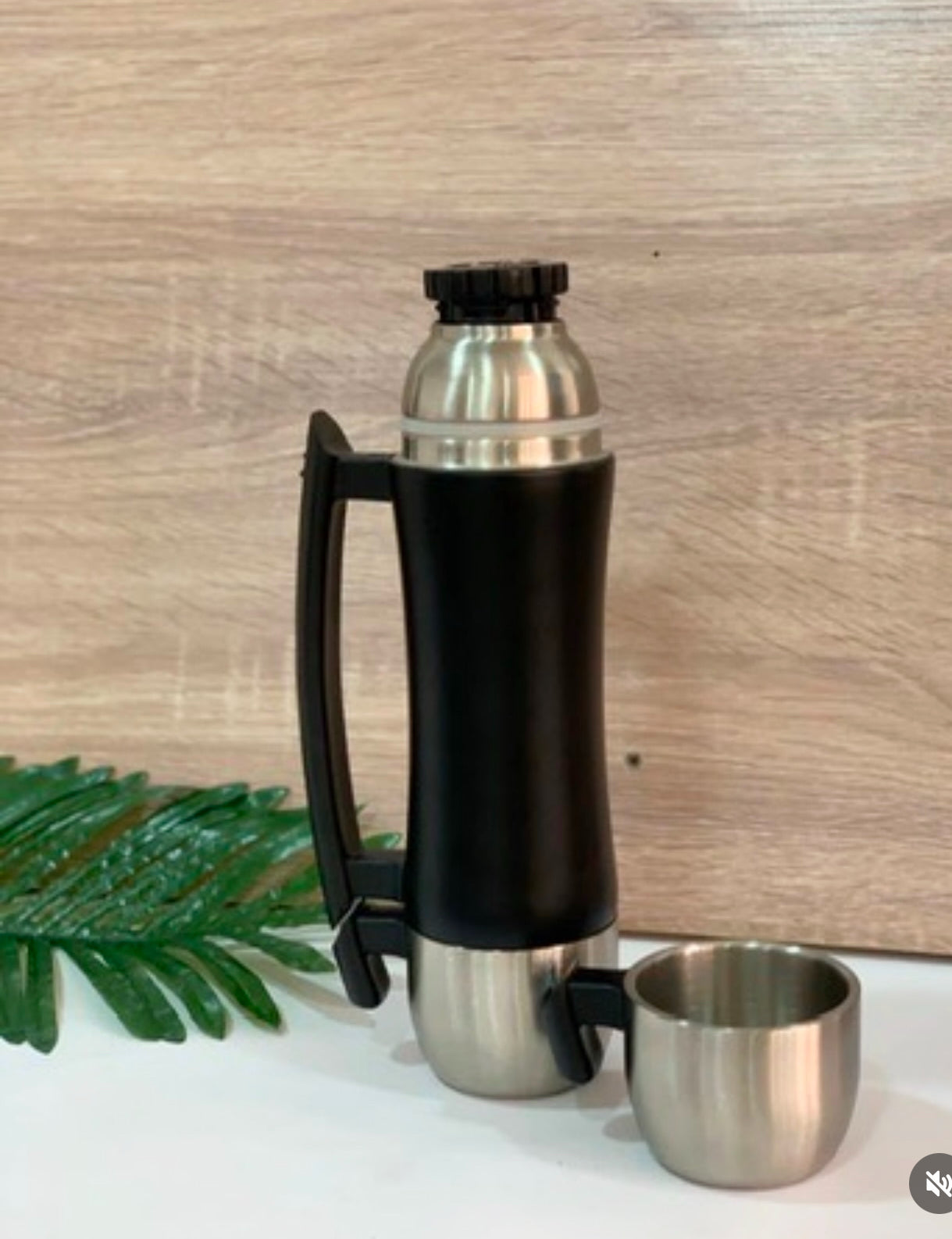 Black Insulated flask with two cups