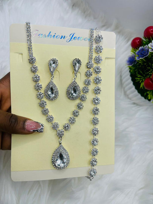 Necklace bracelet and earring set