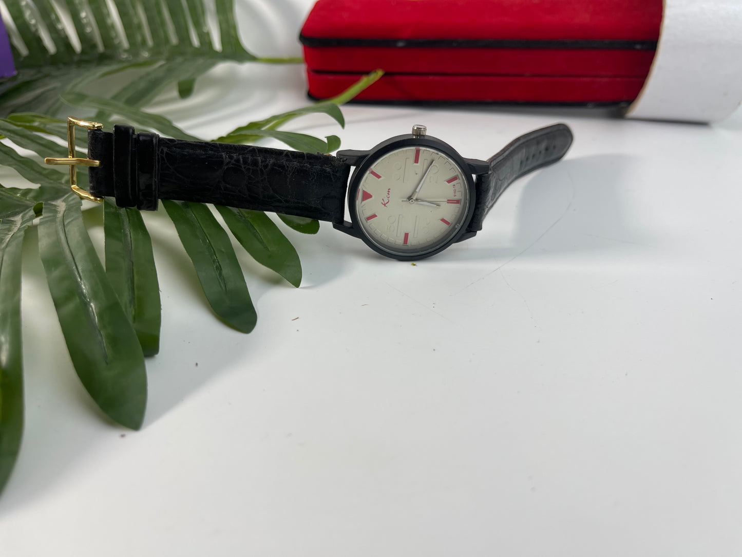 Kcm leather wristwatch