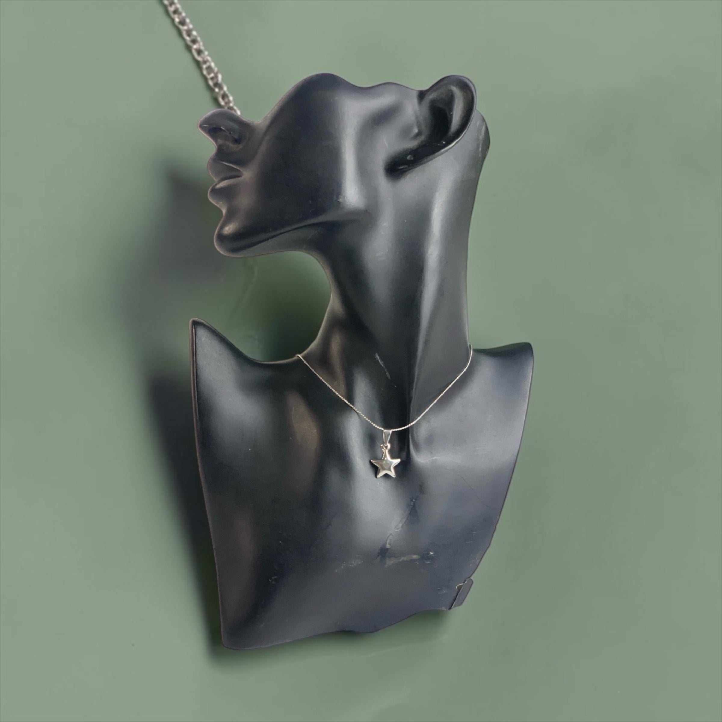 Non tarnish silver necklace with pendant