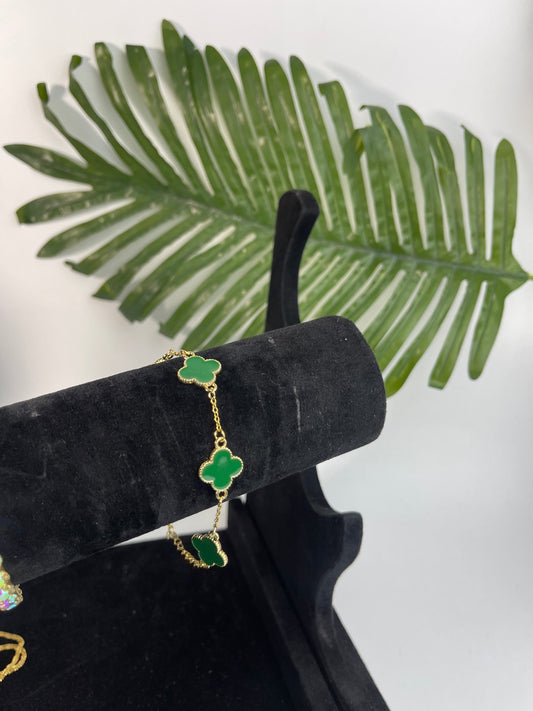 Green van Cleef inspired bracelet