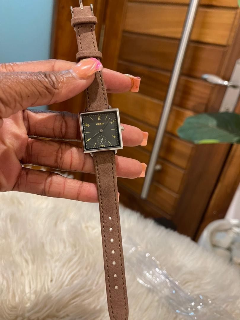 Kezzi wristwatch