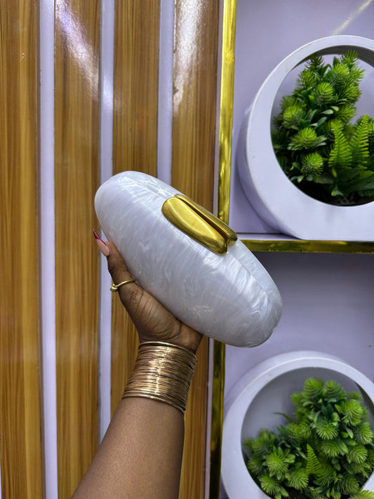 detailed White pearl purse
