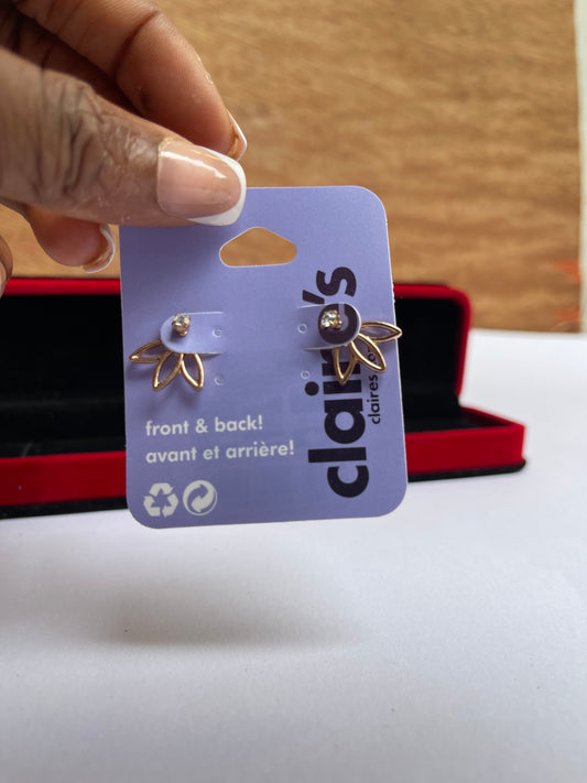 Claire’s front and back k earring