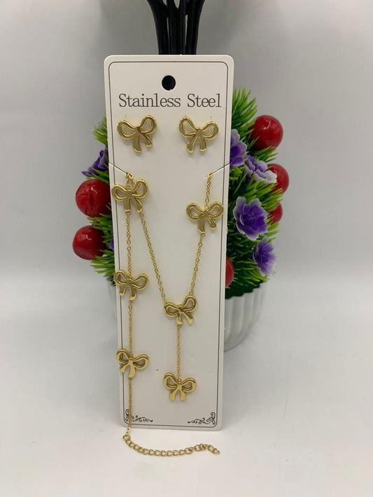 Gold necklace and bracelet combo