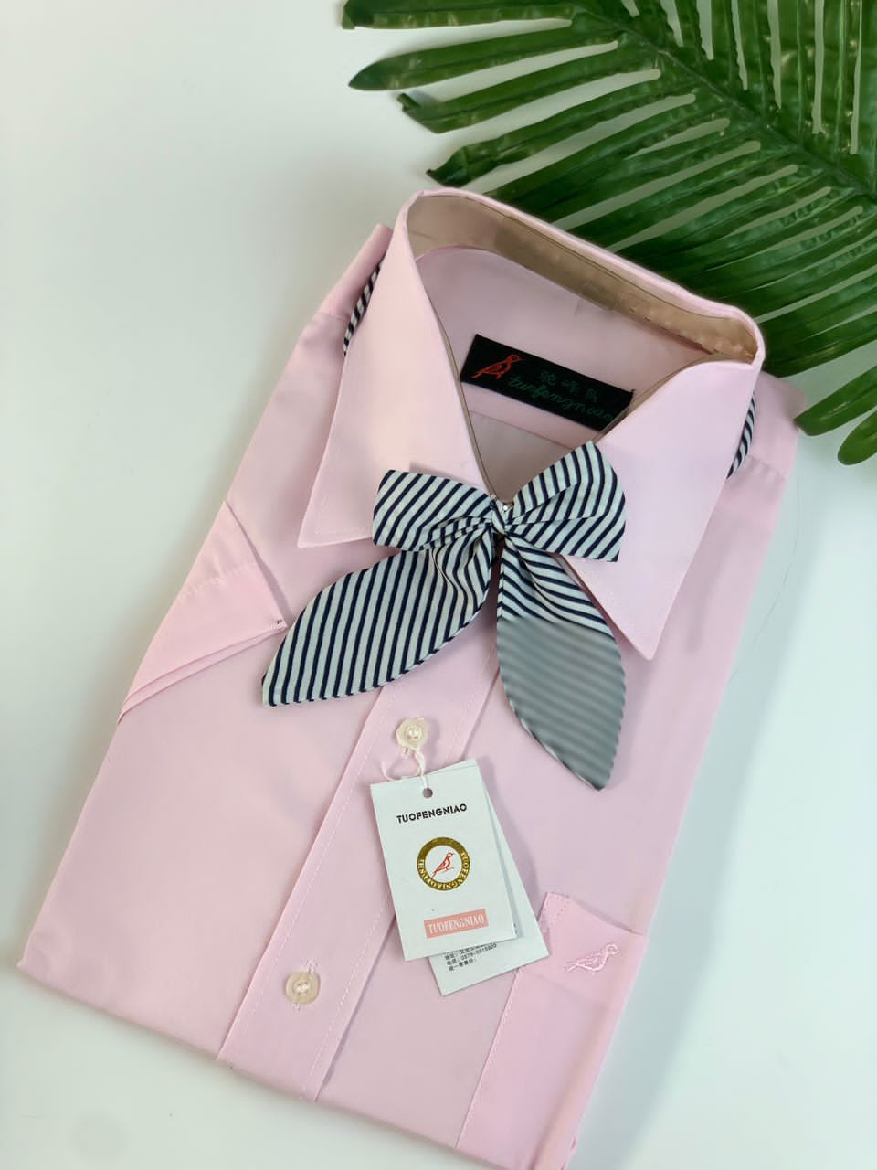 Pink shirt with bow size 6-10