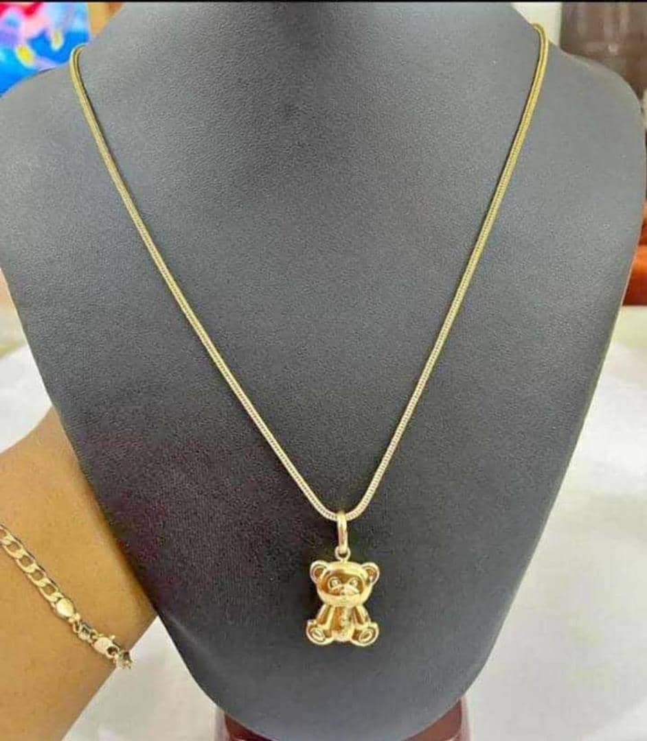 Non tarnish teddy neckpiece