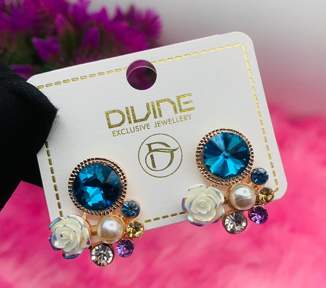Blue Stud Earring with Floral Design
