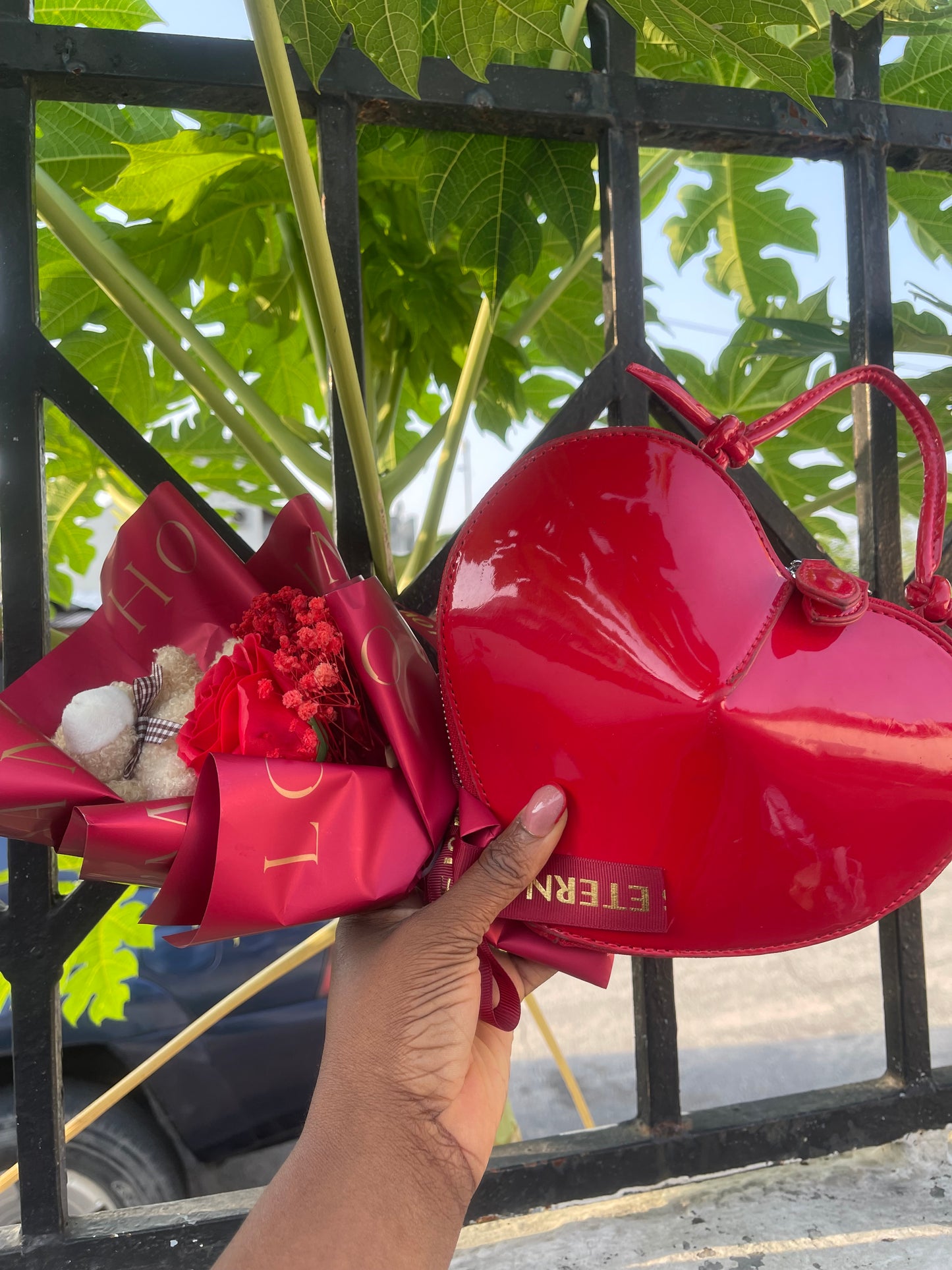 Heart shaped bag with double straps and floral set