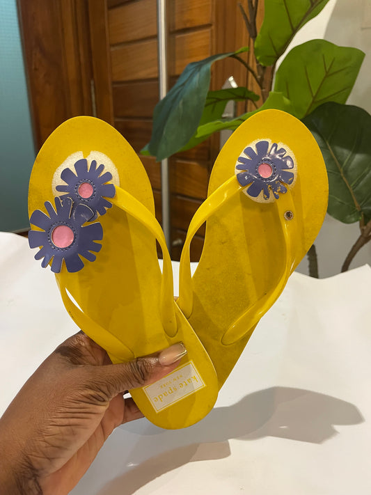 Yellow stained size 35 slippers