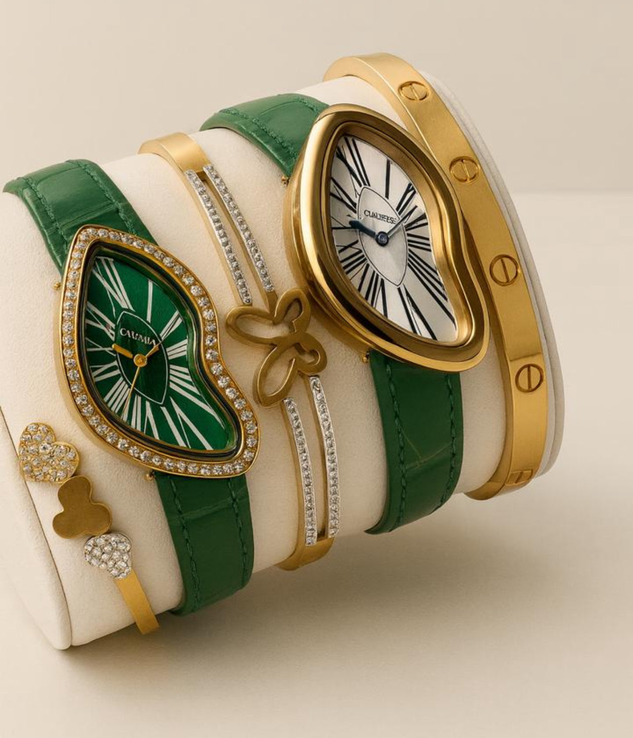 Green wristwatch with 2 bracelet