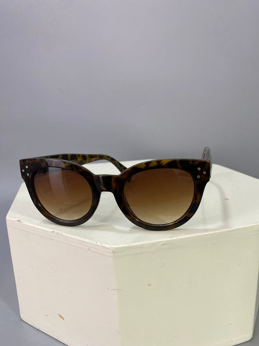 Animal print sunglasses