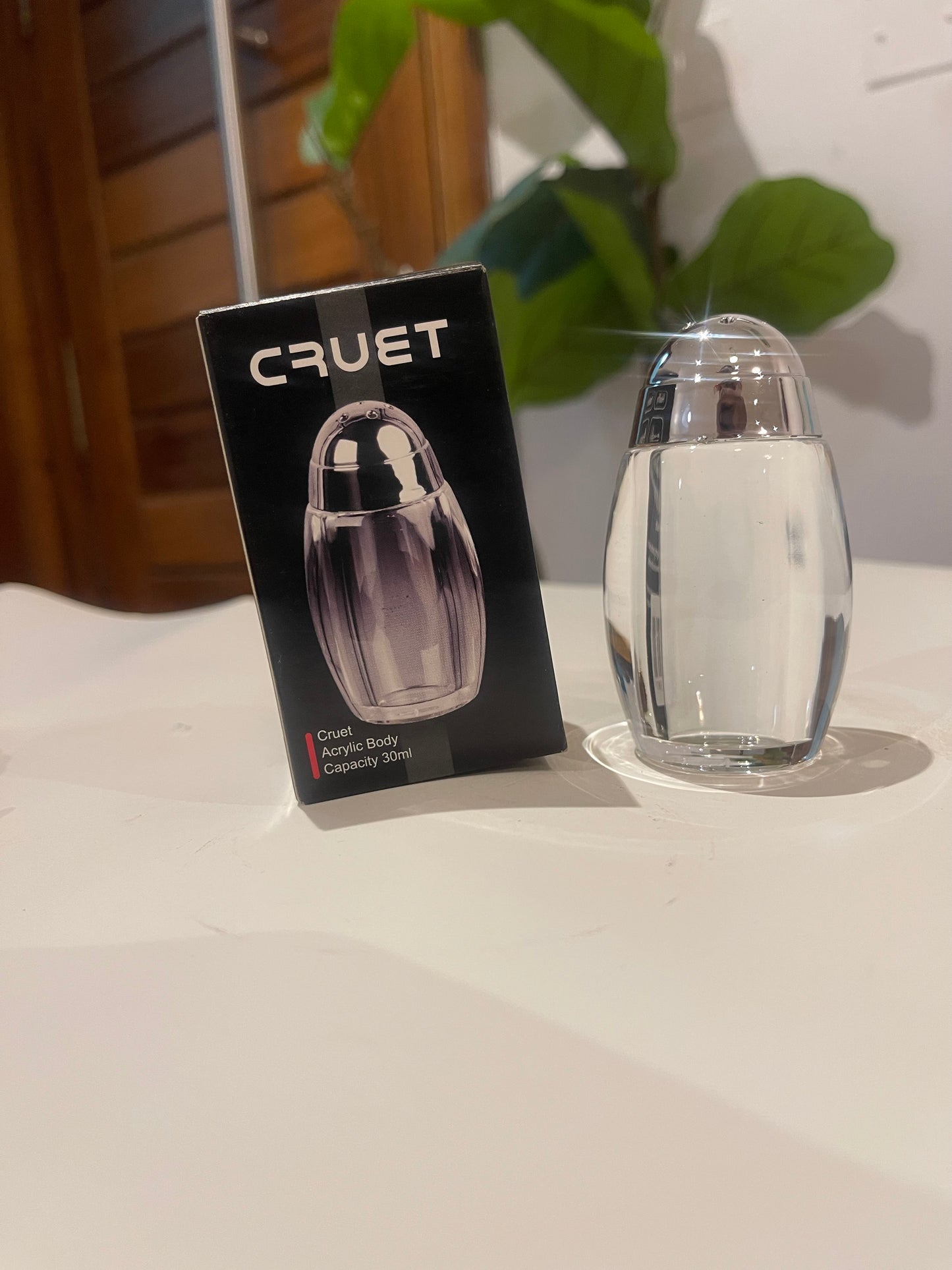 Cruet Salt/Pepper shaker