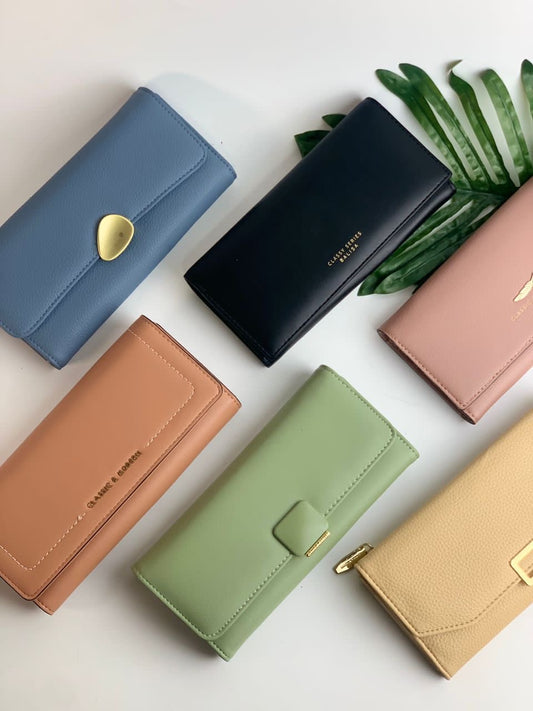 Detailed mini wallet (random selection