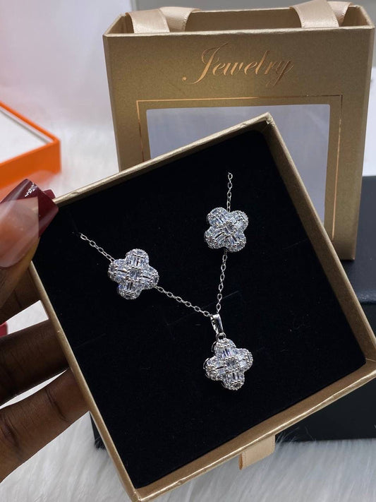 Earring and necklace set with box