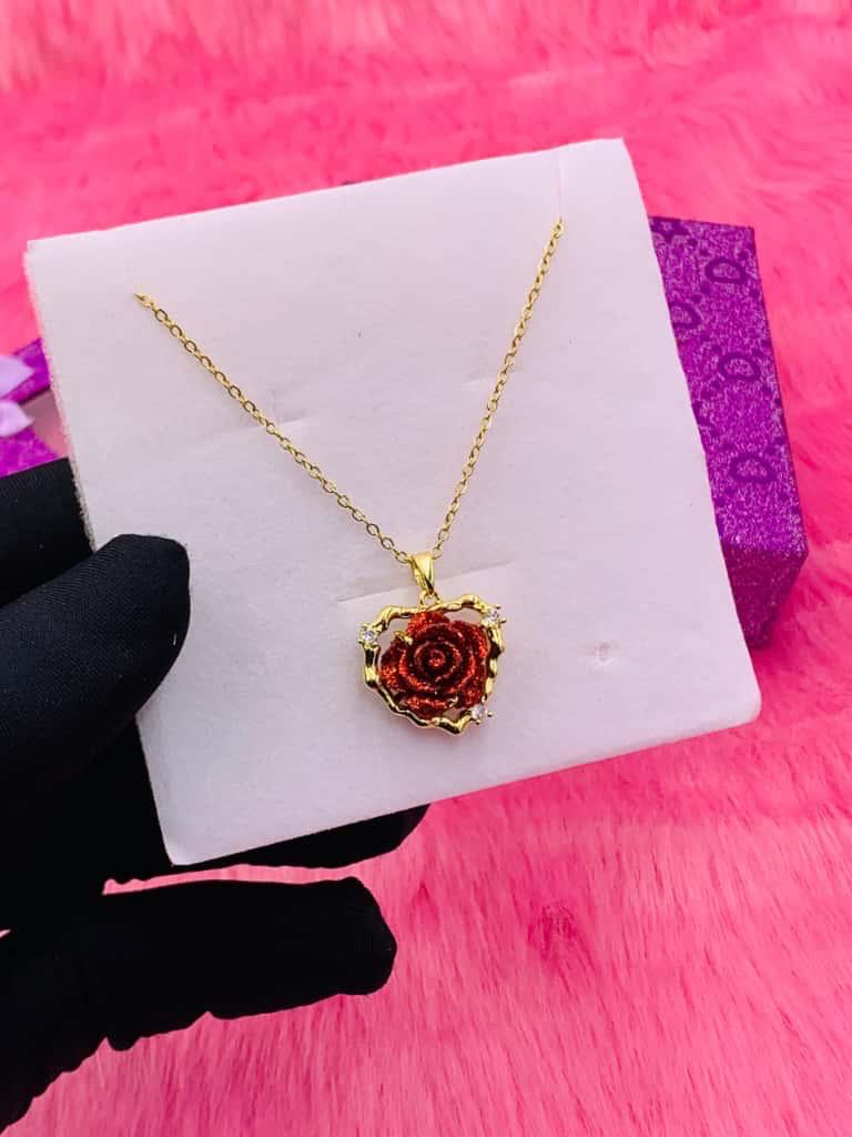 Floral Detailed Necklace