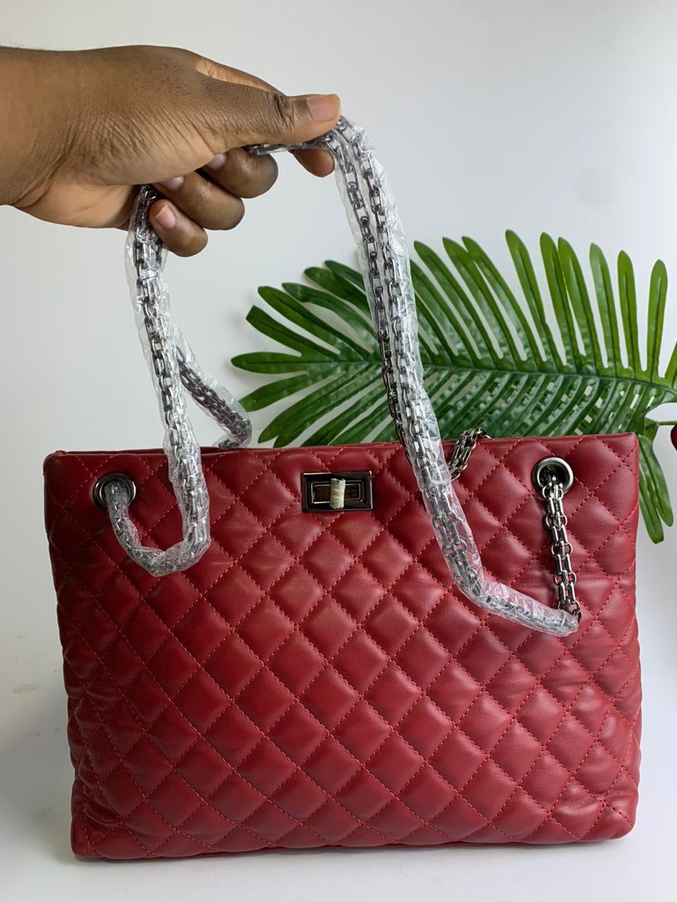 Red detailed handbag