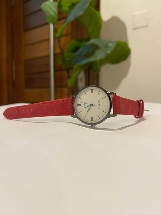 Pink Leather wristwatch