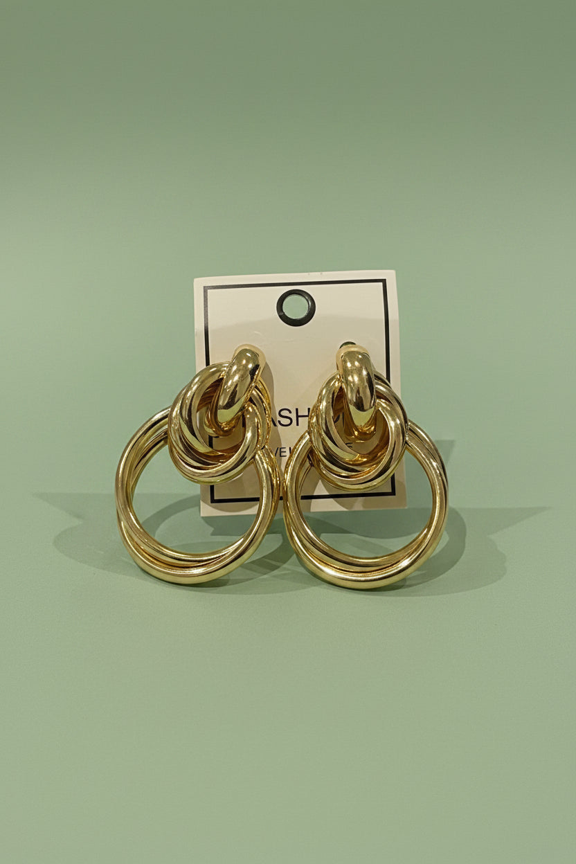 Gold chinky earring