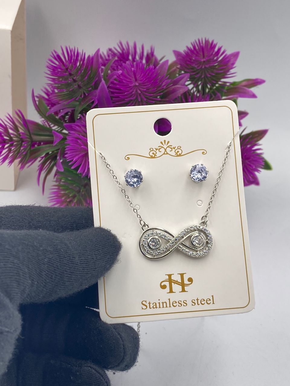 Silver infinity heart non tarnish necklace