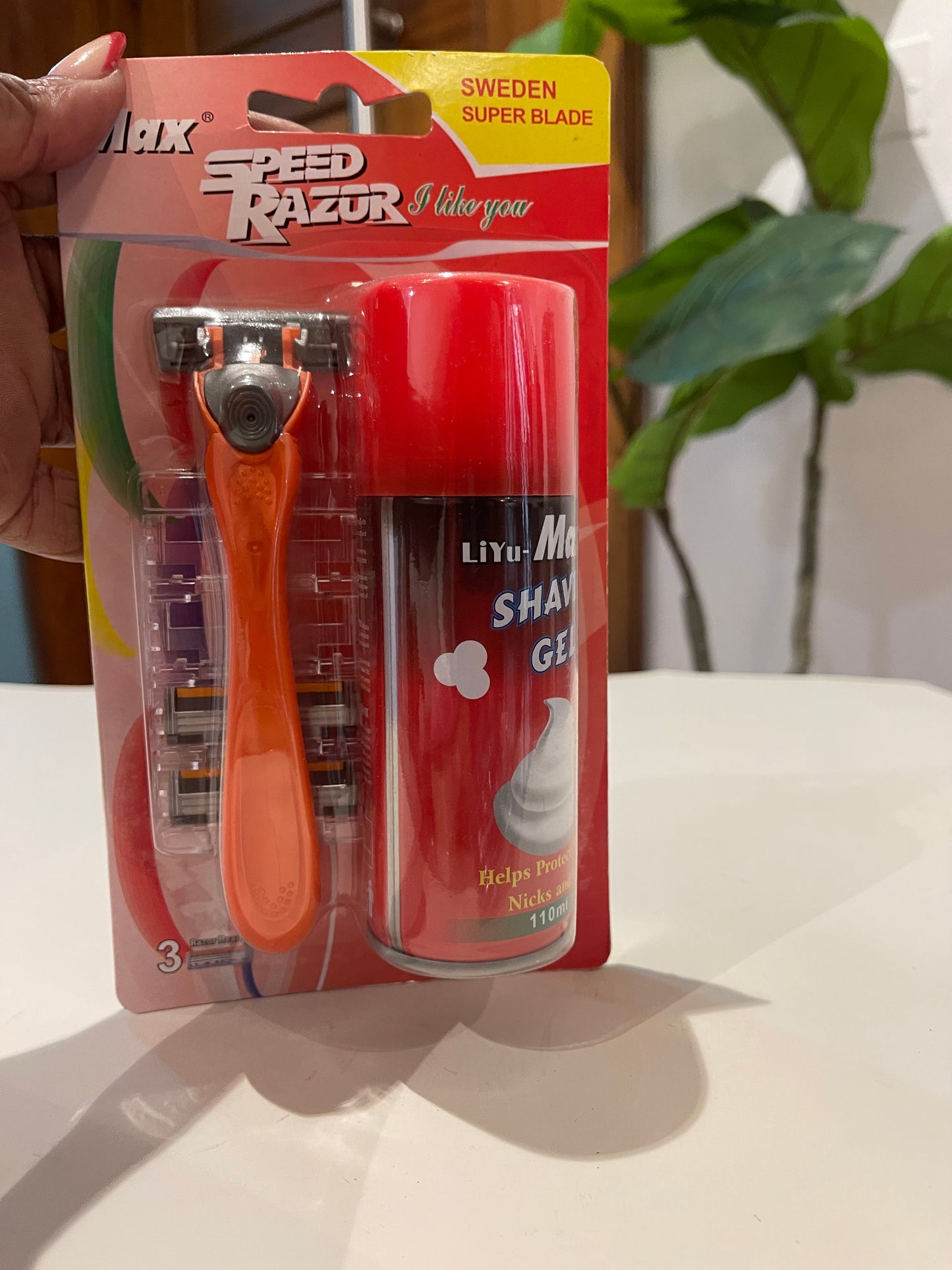 Shaving Gel and shaving stick : 3 Blades